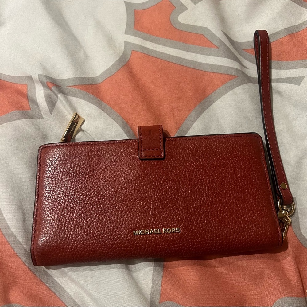 Authentic Michael Kors leather wristlet